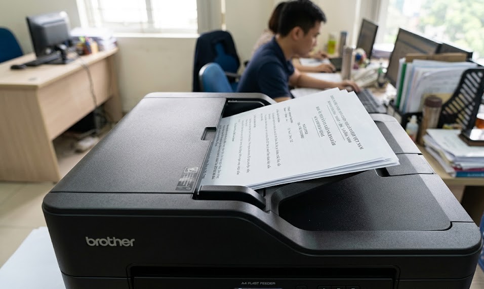 Khay ADF nạp tài liệu tự động trên máy in Brother DCP-T830DW